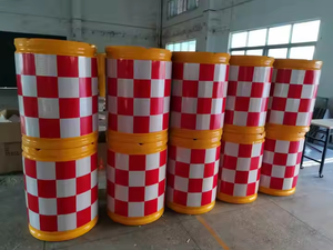 ถังกั้นถนนพลาสติกแบบโซลาร์พร้อมไฟ - Product Image 4