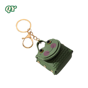 QY กระเป๋าใส่เหรียญหนัง PU รูปกบน่ารักกระเป๋าพวงกุญแจกระเป๋าผ้าสวยจี้เคสหูฟังสำหรับกุญแจรถและคู่รัก - Product Image 3