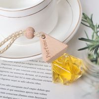Diffuseur de parfum pour voiture miniature 10 ml avec logo personnalisé, parfum longue durée, huile essentielle, désodorisant pour voiture avec couvercle en bois