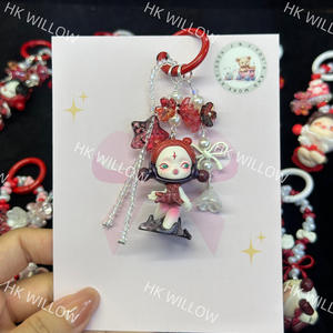 Porte-clés esthétiques Y2K, breloques de téléphone Skullpanda pour femmes, jolies breloques papillon et étoile, cordon de téléphone perlé, vente en gros à bas prix - Product Image 4