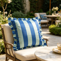 Housse de coussin d'extérieur imperméable à volants, résistante à la décoloration, à rayures, avec bord festonné, protection UV, toutes saisons, pour jardin et patio