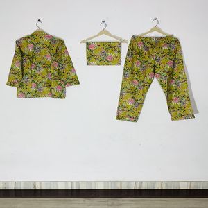Conjunto de Pijama Floral Estampado a Mano Premium 2026 - Ropa de Dormir de Algodón Artesanal, Ropa de Verano para Mujer y Regalo de Loungewear - Product Image 4