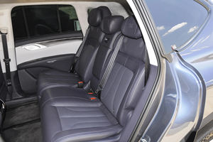 รถ LS7 2023 Lux ขับหลัง2023 IM รถพลังงานไฟฟ้า4ประตู5ที่นั่งระยะไกล660กม. LS7 - Product Image 6