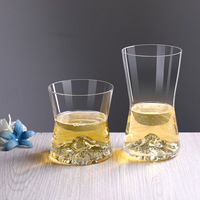 Gobelet en verre Iceberg au design moderne en forme d'entonnoir, mince, durable et réutilisable pour café, jus, bière, whisky - Vente en gros