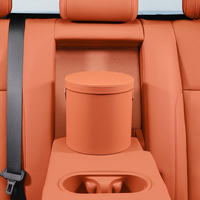 Poubelle de voiture compacte pour femme avec couvercle en cuir, bac de rangement portable, poignée anti-odeur pour objets humides et secs, compatible avec BMW Toyota Honda