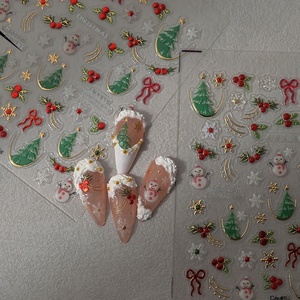 Autocollants ultra-fins en feuille d'or pour nail art – Adorables motifs de Noël : Bonhomme de neige, sapin, baies de houx et nœuds – Thème festif - Product Image 2