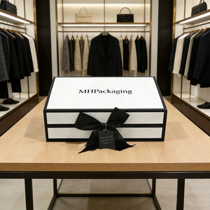 Boîte <span class=keywords><strong>blanche</strong></span> de luxe avec bordure noire, emballage pour vêtements, logo personnalisé, fermeture magnétique, boîte rigide en carton pliable, ensemble boîte et sac cadeau - Product Image 3