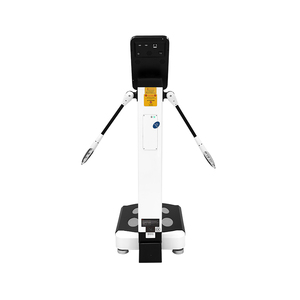 Báscula vertical de análisis corporal con electrodos de mano y escáner de composición corporal completa para centros de fitness - Product Image 4