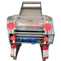 Petite machine à couper les Chin Chin / Machine à biscuits Chin Chin / Machine à découper la pâte carrée