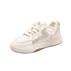 À la mode sport blanc chaussures femmes 2023 été nouveau respirant plat <span class=keywords><strong>pain</strong></span> style coréen décontracté conseil pour Wo - Product Image 1