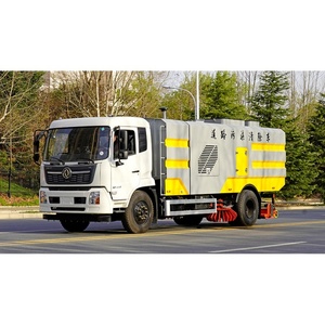 Camión barredor multifuncional Dongfeng 4x2, barredora de calles, camión de limpieza, vehículo de succión de polvo - Product Image 1