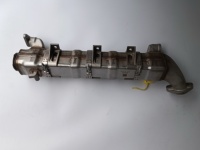 New High Quality Dongfeng Engine Cooler Assembly P5663727 for Heavy Trucks Genuine Original Parts Z15 Metal Standard Size