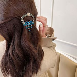 New Design Hollow <b>Spring</b> Hair <b>Clips</b> Retro Alloy Butterfly Tassel Hairpin Colorful Rhinestone Women Hairclip Jewelries - Product Image 5