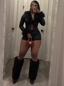 Conjunto de Dos Piezas para Mujer, Estilo Urbano, Otoño-Primavera, Chaqueta Corta Sexy con Parches de Piel, Pantalones Cortos de Motociclista, Conjunto de Dos Piezas para Mujer - Product Image 4