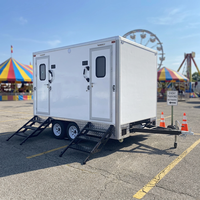 Remorque de toilettes portables de luxe à 2 postes avec réservoirs d'eau – Toilettes de luxe pour aire de jeux