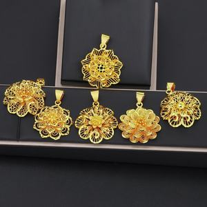 Jxx - Collar con Colgante de Flor de Latón Chapado en Oro para Mujer, Joyería Hip Hop para Novia, Estilo Indio para Niñas, Inspirado en Dubái y Turquía - Product Image 1