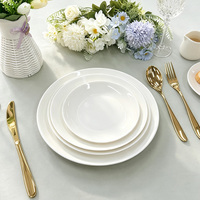 Assiettes en porcelaine blanche solide en forme de lune, assiettes rondes en céramique pour dîner, vaisselle pour hôtels et restaurants, vente en gros