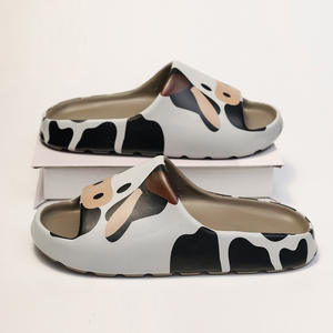 Sandalias de Playa de Verano para Mujer, Diseño de Vaca Lechera, Polipropileno, Punta Abierta, Suela Gruesa Antideslizante, Talla Adulta, 3.5cm o Más de Altura - Product Image 2