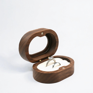 Caja de Anillo Ovalada de Madera de Nogal con Forro de Terciopelo y Cierre Magnético para Regalo de Propuesta de Matrimonio - Product Image 2