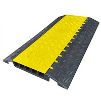 Protector de Cables de 5 Canales, Rampa de Goma y Plástico para Protección de Cables en Carreteras, 38x38mm 900mm