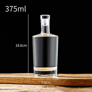 Chai rượu thủy tinh rỗng giá tốt, dung tích 200ml, 375ml, 500ml, 750ml, 1000ml, có nút chai, dùng đựng vodka, whiskey, gin - Product Image 3