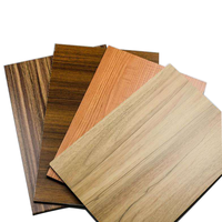Panneau composé en aluminium de modèle de grain de texture en bois pour construire la façade/mur de revêtement