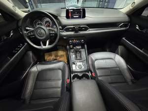 <span class=keywords><strong>Mazda</strong></span> <span class=keywords><strong>CX</strong></span>-<span class=keywords><strong>5</strong></span> <span class=keywords><strong>2021</strong></span>, 2.0L, Automático, 2WD, Edición Premium Inteligente, Volante a la Izquierda, Asientos de Cuero, Color Oscuro, Techo Solar R17 (SUV Usado) - Product Image 4