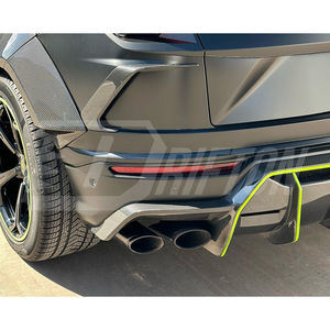 Diffuseur arrière agressif en fibre de carbone visible pour Lamborghini URUS - Product Image 3