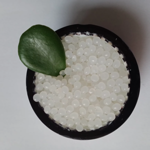 เม็ดพลาสติก PP โพลีโพรพิลีนทนต่อแรงกระแทกสำหรับใช้ในชีวิตประจำวัน - Product Image 1