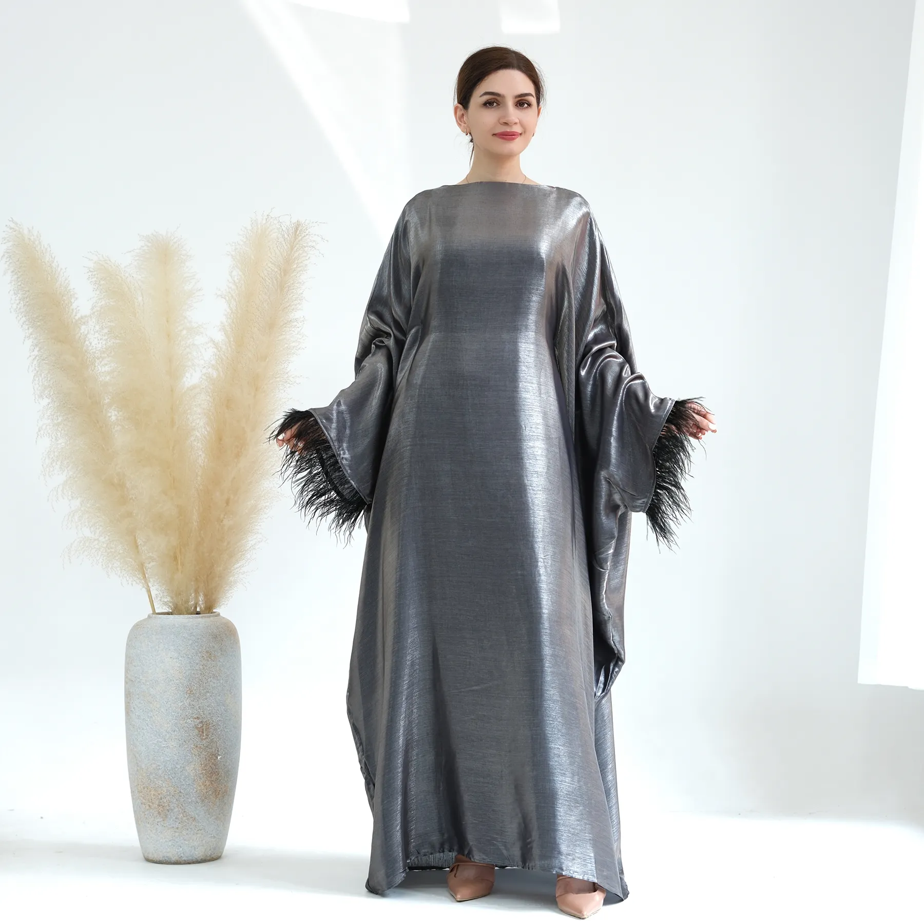 2023 도매 새로운 다채로운 이슬람 의류 여성 Abaya 두바이 겸손한 드레스 내부 벨트 빛나는 캐주얼 드레스