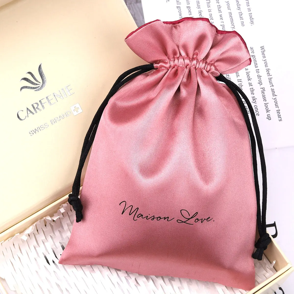 Custom Logo Bedrukt Roze Satijnen Tas Voor Parfum Sieraden Verpakking Luxe Haar Zijden Zakje