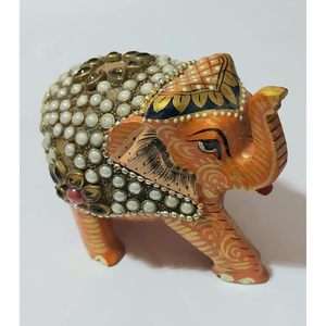 Escultura de elefante de madera hecha a mano de PARIJAT HANDICRAFT pintada con intrincado diseño de incrustaciones - Product Image 6