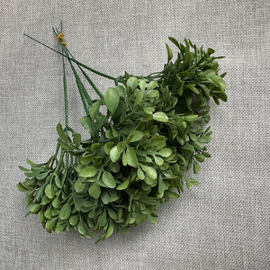 ใบไม้ประดิษฐ์สีเขียวเข้มแบบฟอยล์ Besten Flowery รุ่น <span class=keywords><strong>Buxus</strong></span> & Boxwood - งานแฮนด์เมดเหมือนจริง ตกแต่งบ้านสไตล์โมเดิร์น ผลิตจากพลาสติกกันน้ำ - Product Image 6