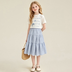Conjunto <span class=keywords><strong>de</strong></span> <span class=keywords><strong>camiseta</strong></span> con estampado <span class=keywords><strong>de</strong></span> oso para niñas y falda escalonada a cuadros, conjunto informal <span class=keywords><strong>de</strong></span> verano <span class=keywords><strong>de</strong></span> 2 piezas para niños - Product Image 4
