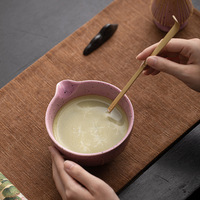 Ensemble de fouettage de matcha en céramique huit pièces, motif points d'encre violets, parfum lait, avec support Chasen, ustensiles de fouettage de thé et accessoires en boîte