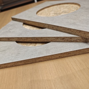 Tablero <span class=keywords><strong>OSB</strong></span> Panel de pared de madera contrachapada 12mm de espesor Cubierta de techo barata con superficie terminada para revestimiento de paredes - Product Image 4