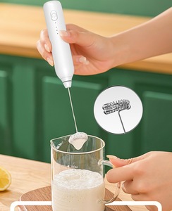 충전식 핸드헬드 거품기 전기 우유 거품기 2개의 믹서 포함 맞춤형 로고 - Product Image 3