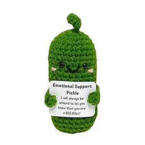 Regalos hechos a mano Crochet Apoyo emocional Pickle Positive Potato con pegatinas divertidas Pepino Regalo Muñeca de juguete