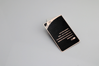 Carte de visite de luxe en acier inoxydable noir mat, gravée au laser avec logo personnalisé et impression UV, forme sur mesure