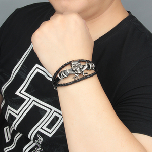 Punk <span class=keywords><strong>Rock</strong></span> Trendy Bracelet pour hommes Non-mainstream Double-Knife Skull Cuir tressé pour mariage ou cadeau - Product Image 3