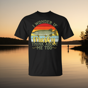 Me maravillo si Musky se preocupa por mí, camiseta vintage de pesca - Product Image 3