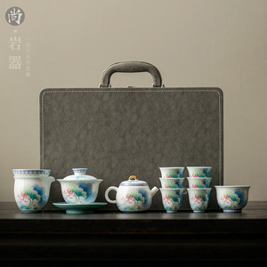 Juego de té de porcelana estilo chino con diseño de flor de loto y tapa para el hogar, la oficina o el té de la tarde. - Product Image 1