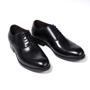 Chaussures décontractées légères à enfiler en cuir véritable pour hommes, à bout pointu, confortables et durables, pour l'automne et les occasions formelles - Collection 2026 - Product Image 6