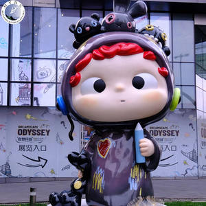 Escultura de Personaje de Dibujos Animados Gigante de Fibra de Vidrio Personalizada OEM/ODM, Estatua de IP Moderna, Resistente al Agua y a los Rayos UV, para Centros Comerciales y Exposiciones de Arte - Product Image 1