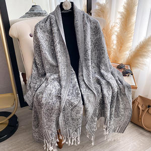 Chal de Flecos de Imitación de Cachemira de Lujo, Bufanda Larga, Mejora tu Look con Elegancia para el Vestido de Primavera - Product Image 1