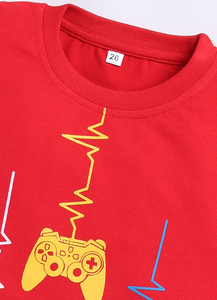 เสื้อยืดเด็กผู้ชายพิมพ์ลายผ้าฝ้ายแท้ ทรงปกติ เนื้อผ้านุ่ม ระบายอากาศได้ดี สวมใส่สบาย ดีไซน์กราฟิกทันสมัย เหมาะสำหรับใส่ในชีวิตประจำวัน - Product Image 3