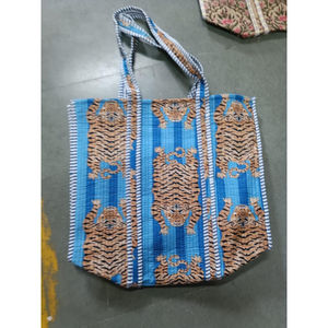 Sac fourre-tout matelassé pour femme, vintage, imprimé à la main, floral, en coton indien, fermeture éclair, personnalisable, printemps, été, hiver - Product Image 2