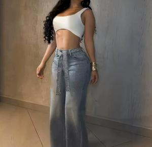 Nouveaux jeans pour femmes de style européen et américain avec design en strass, jeans décontractés avec ceinture, pantalon droit taille haute en stock - Product Image 3