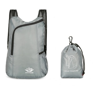 โรงงานผลิตกระเป๋าเป้สะพายหลังแบบ OEM ODM ขนาดเล็ก ทำจากโพลีเอสเตอร์ แฟชั่น น้ำหนักเบา นุ่ม กันน้ำ  รับทำโลโก้ตามสั่ง ปิดแบบเชือกรูด ความจุ 20-37 ลิตร - Product Image 1