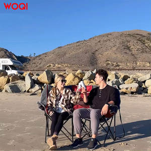 Silla plegable extra grande WOQI para acampar, con marco de aluminio, tela Oxford roja, doble asiento con reposabrazos y portavasos - Product Image 1